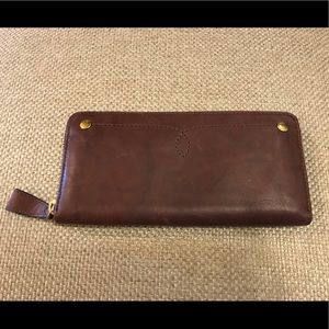 Frye Campus Rivet ZIP Wallet - Black Cherry